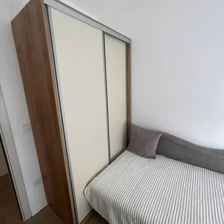 I&i 3 Bedrooms Ii